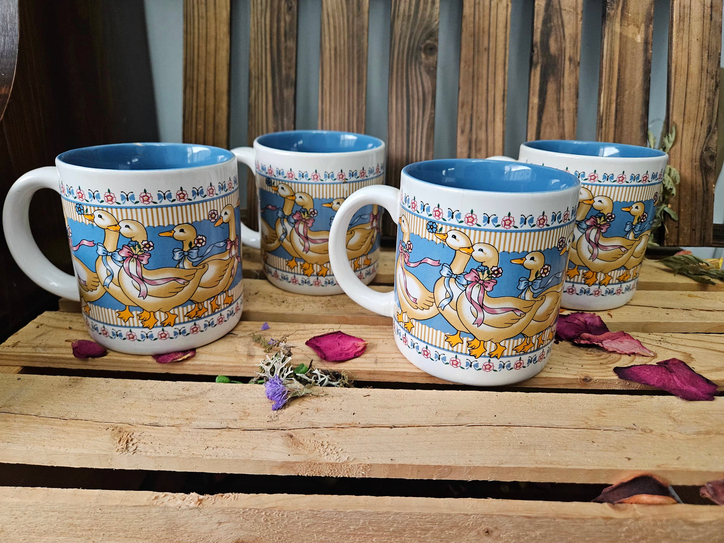 1980's Goose Ribbon Mugs